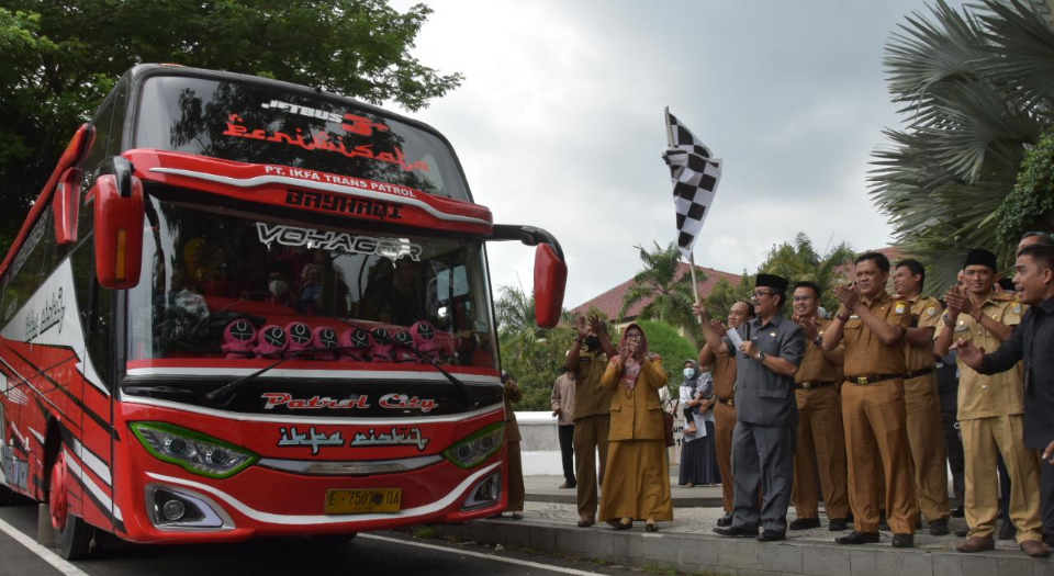 49 Warga Kabupaten Cirebon Jadi Transmigran, Ini Fasilitas yang Didapatkan
