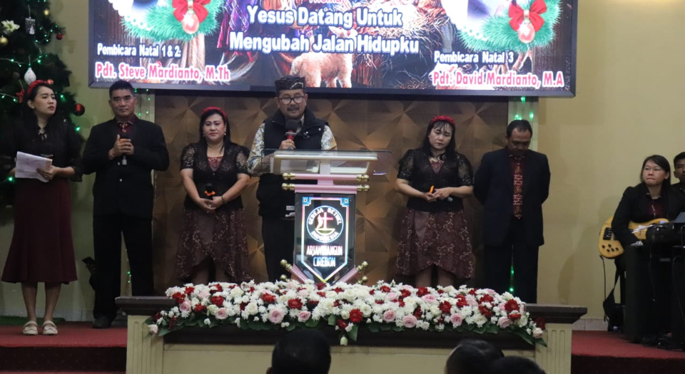 Tinjau Pelaksanaan Natal, Kabupaten Cirebon Berlangsung Aman dan Kondusif