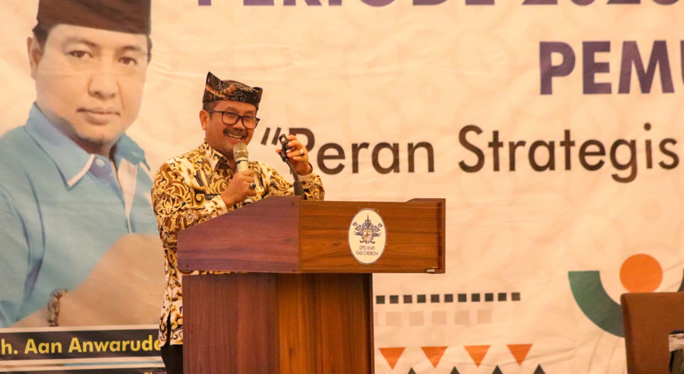 Hadiri Pelantikan DPD KNPI Kabupaten Cirebon, Bupati Cirebon : Pemuda Harus Jadi Garda Terdepan untuk Kemajuan