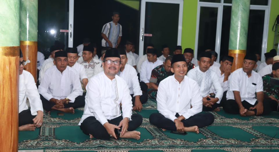 Peringati Isra Mi'raj Secara Virtual, Bupati Cirebon bersama Dandim 0620/Kabupaten Cirebon Hadiri Istighotsah Kubro