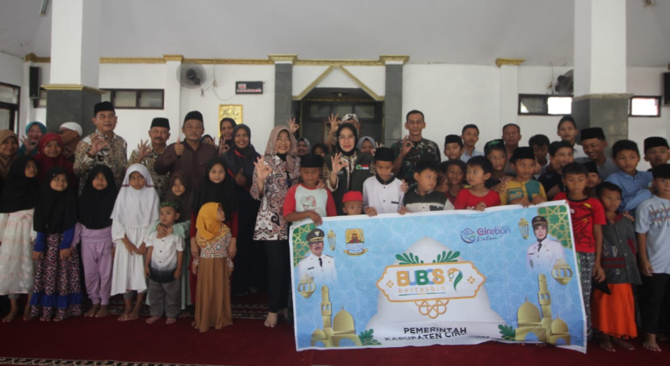 Bubos ke-7, Pemkab Cirebon Distribusikan 35 Ribu Rantang Makanan untuk Masyarakat