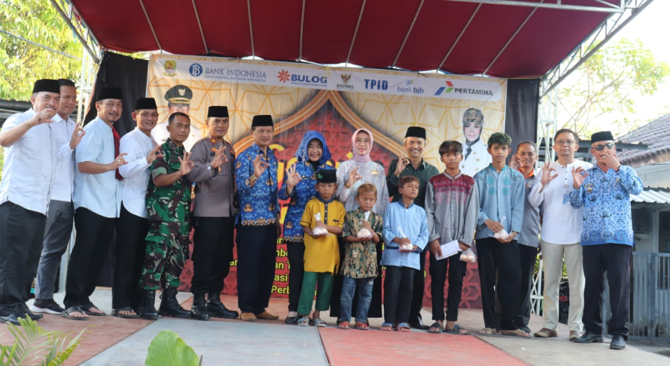 Gebyar Ramadan di Desa Kalipasung, Pemkab Cirebon Salurkan CPP kepada 503 Warga