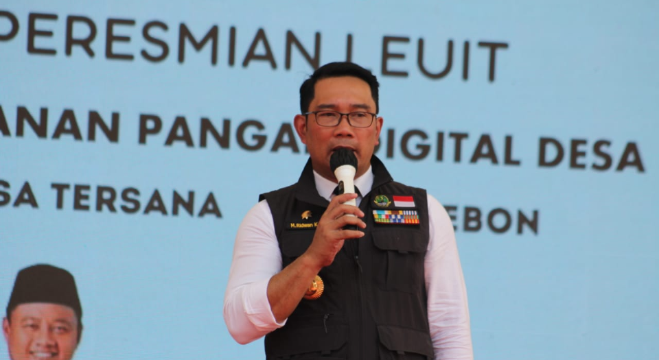 Gubernur Jabar Resmikan Tapal Desa Leuit Juara di Cirebon, Bupati Imron: Masyarakat Kami Tetap Lestarikan Budaya Leluhur
