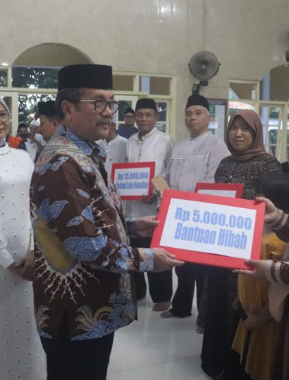 Bupati Cirebon bersama Forkopimda melaksanakan Safari Ramadhan & Buka Bersama di Masjid Nurul Huda, Bojong Wetan, Kec. Jamblang