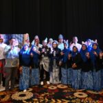 Pesona Batik Khas Cirebon di Peragaan Wastra Jabar 2024