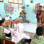 Pj Bupati Cirebon Pastikan KBM Berjalan Lancar di Awal Semester Genap